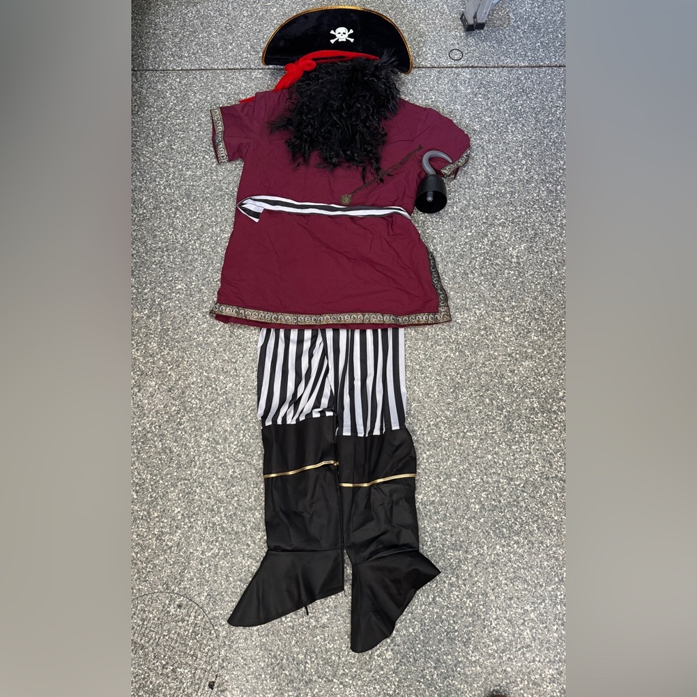 Captain Hook Halloween costume One  Size